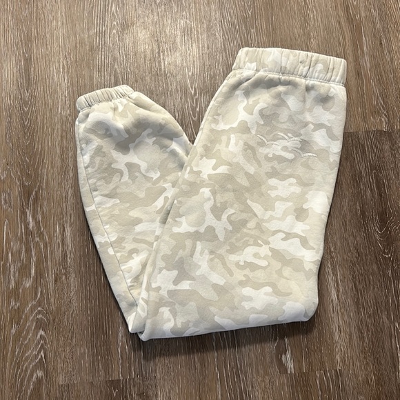 Sold - Picture 1 of 3